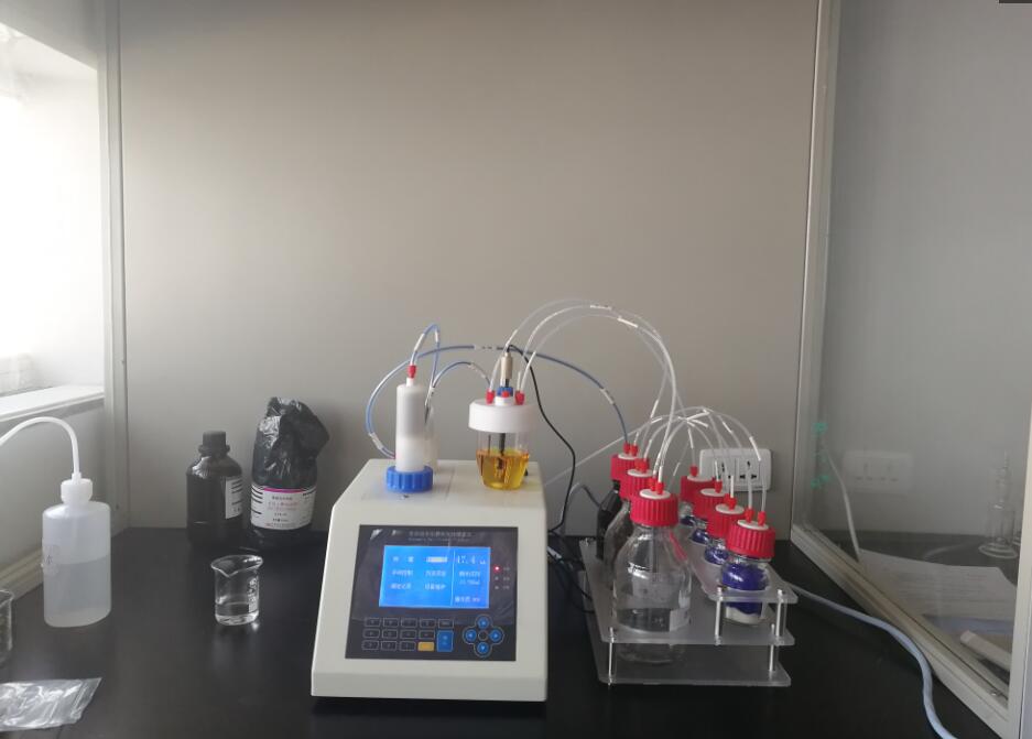 天津一輕技術(shù)研究院購(gòu)買(mǎi)S-300卡爾費(fèi)休水分測(cè)定儀做食品中的水分檢測(cè) 天津一輕技術(shù)研究院購(gòu)買(mǎi)S-300卡爾費(fèi)休水分測(cè)定儀做食品中的水分檢測(cè)